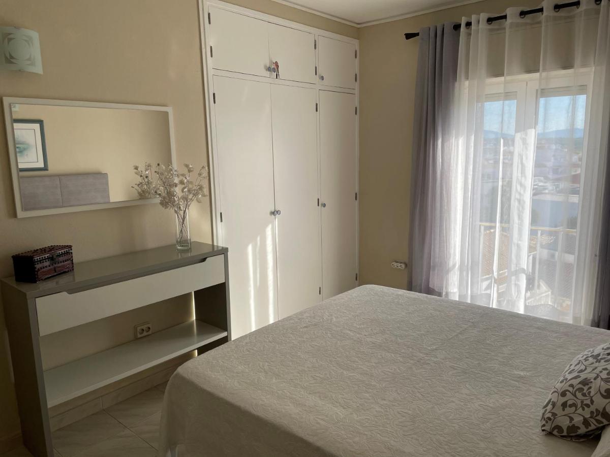 Glory Holiday Rooms Лагос Екстериор снимка