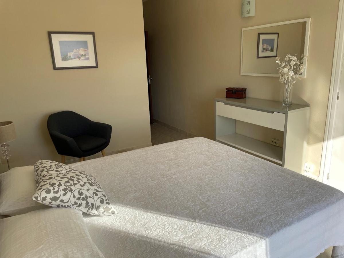 Glory Holiday Rooms Лагос Екстериор снимка