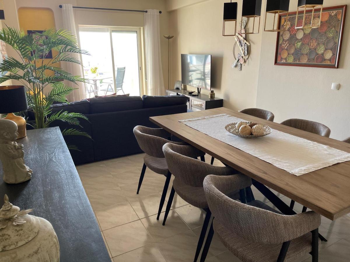 Glory Holiday Rooms Лагос Екстериор снимка