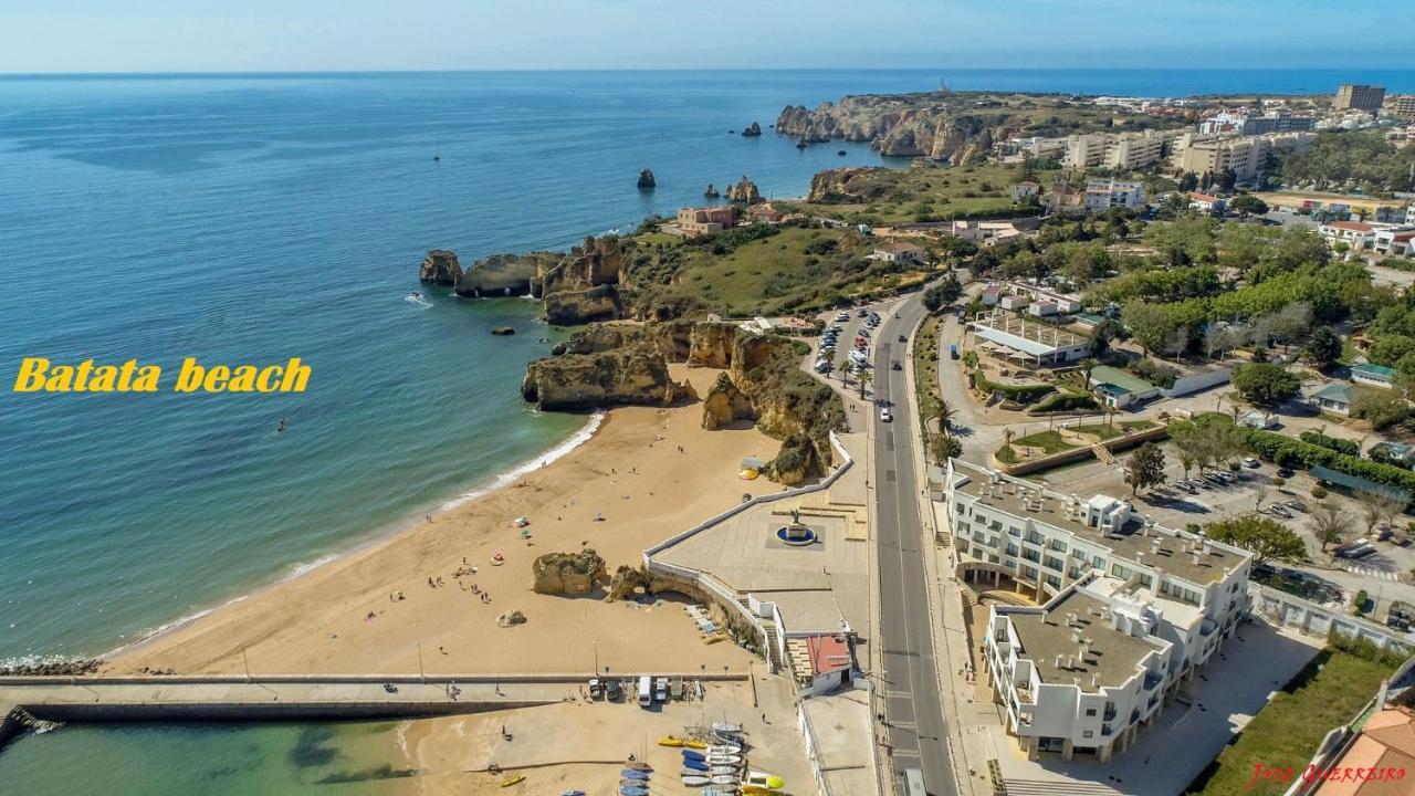 Glory Holiday Rooms Лагос Екстериор снимка